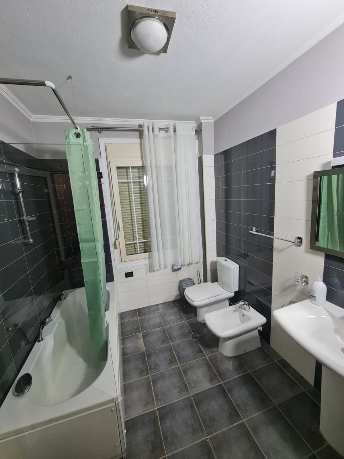 Noor Apartments Тирана Екстер'єр фото